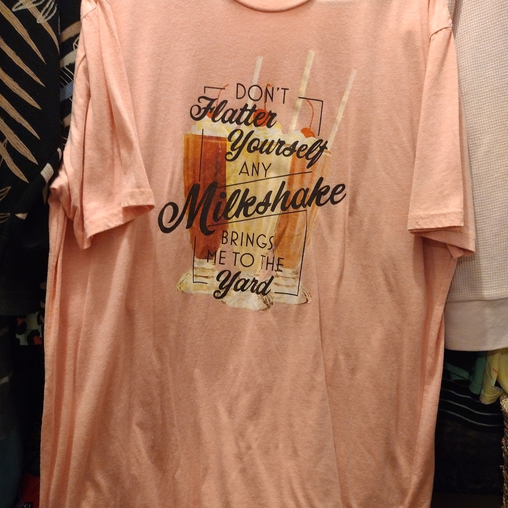 Trendy Pink Graphic Women's Tee